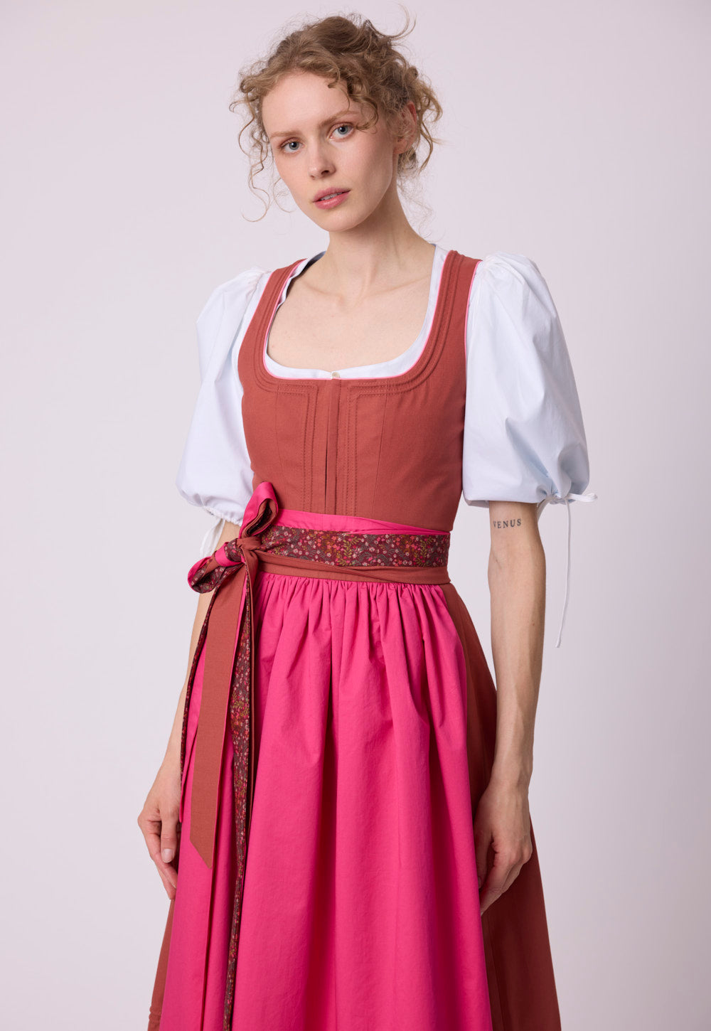 THE RESI BLOUSE