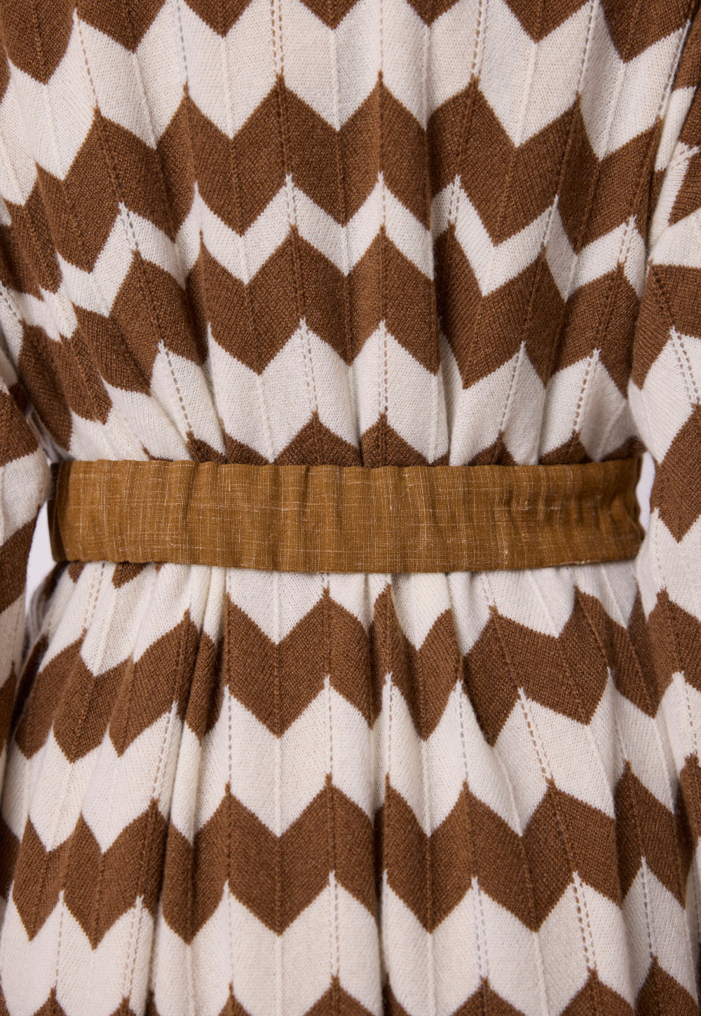 Antonia Zander Gitta belt cognac wool silk fabric texture detail