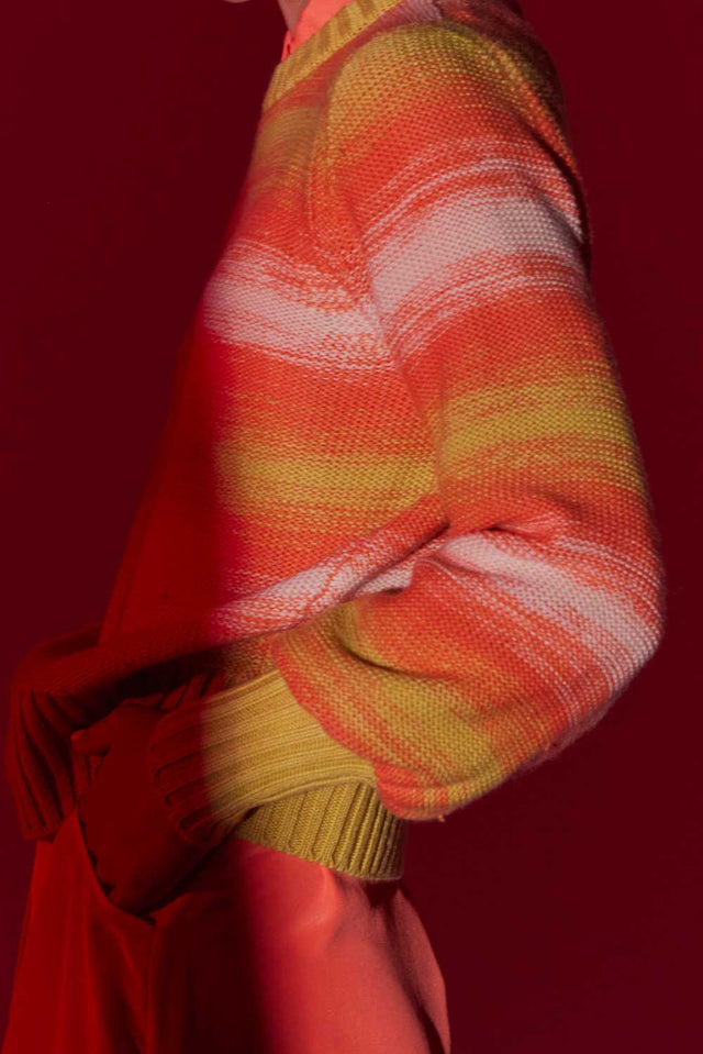 luxurious cashmere sweater with tulip sleeves and uni coloured cuffs. striped gauche style