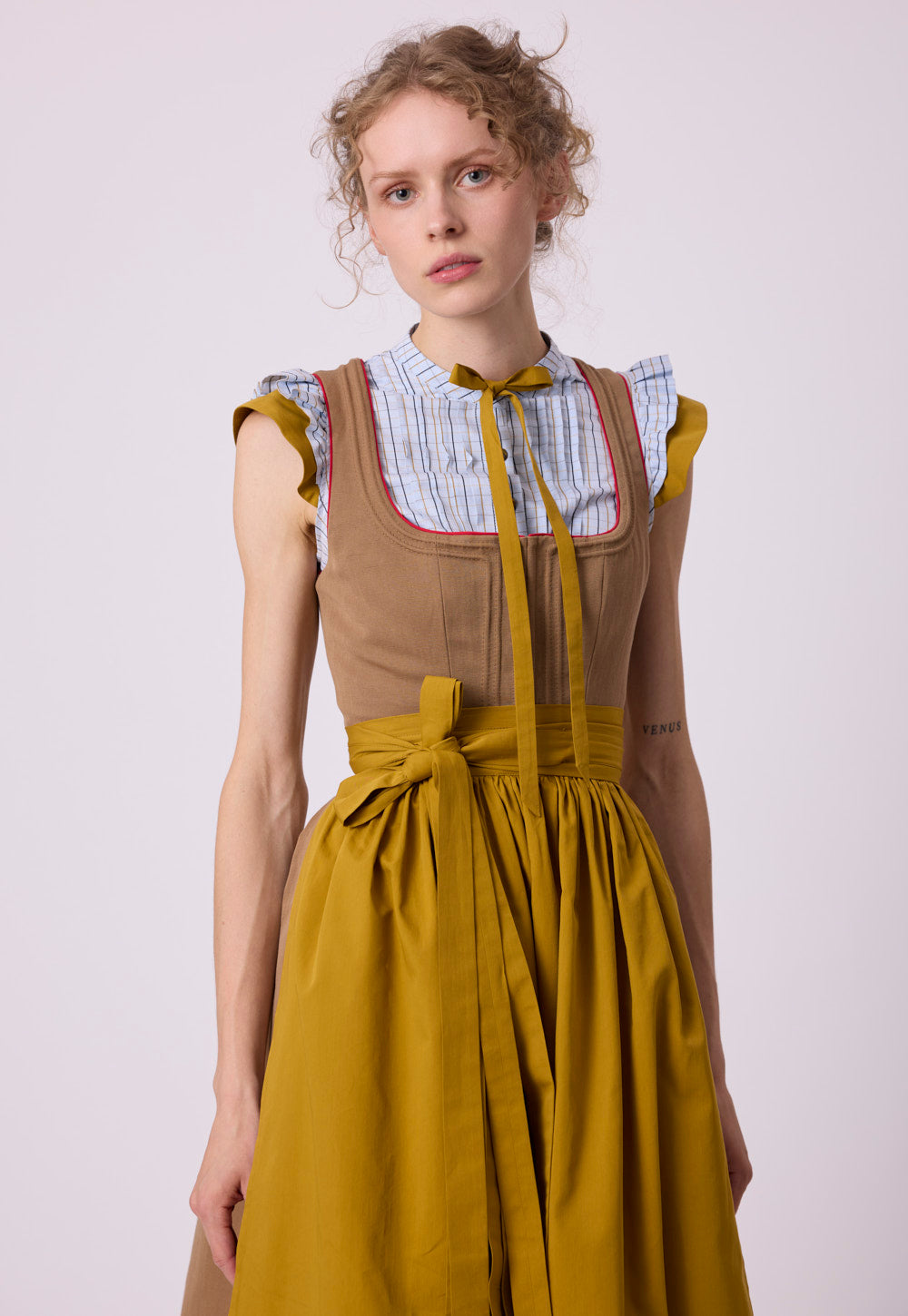 THE VRONI BLOUSE