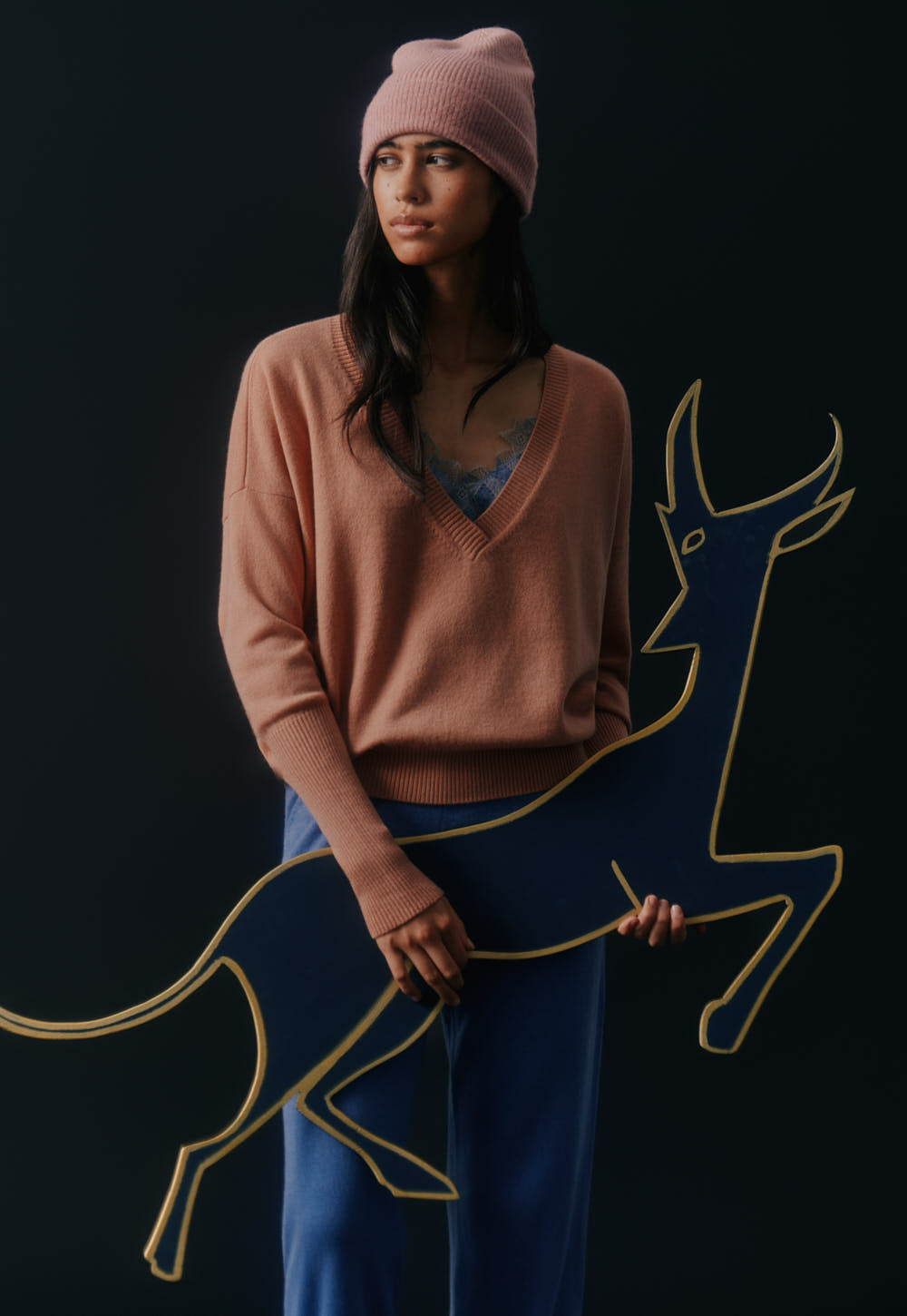 Antonia Zander Pluta cashmere sweater in terracotta, relaxed fit front view