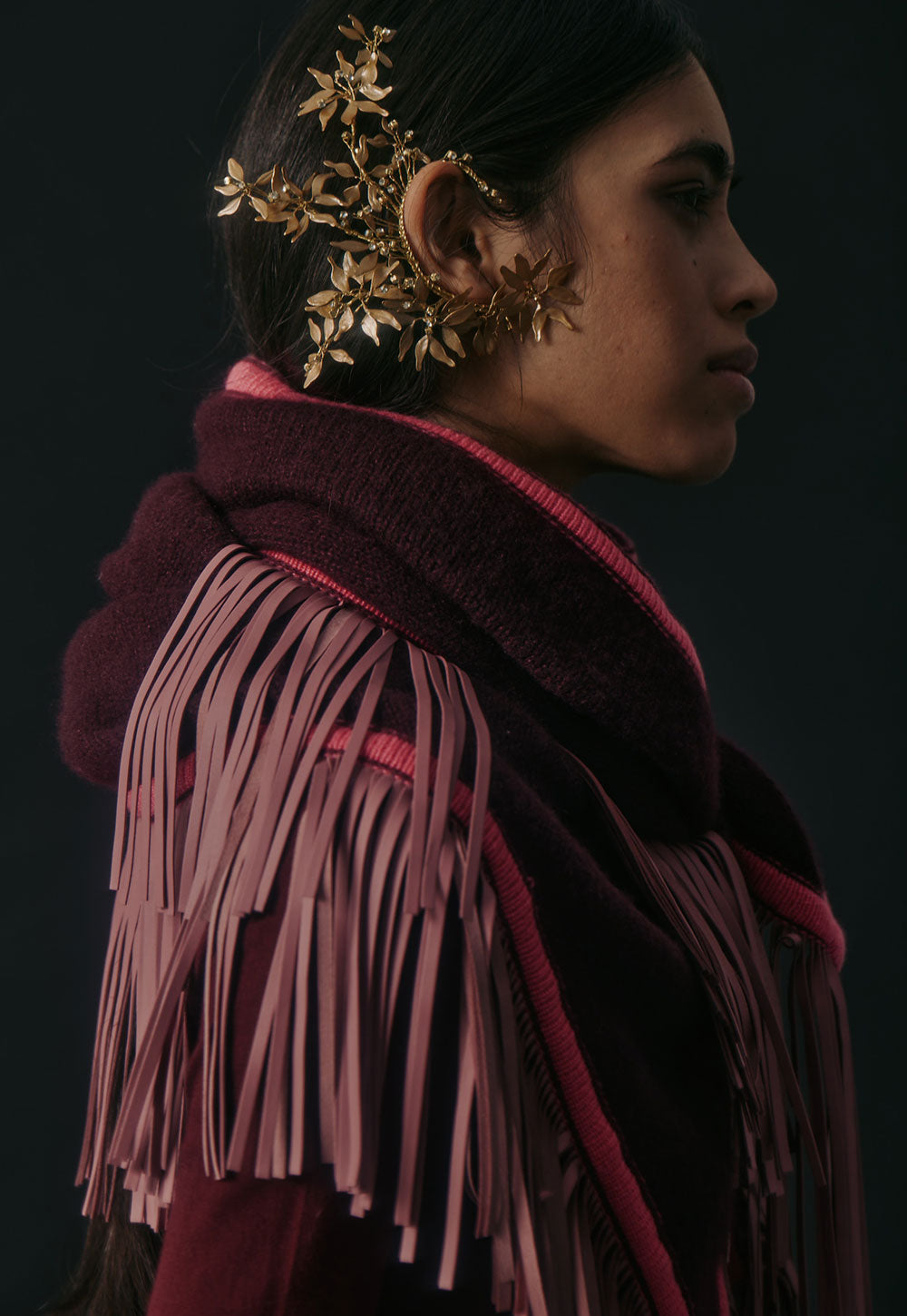 Antonia Zander Triangolo Camoscio Shiraz cashmere scarf with leather fringes