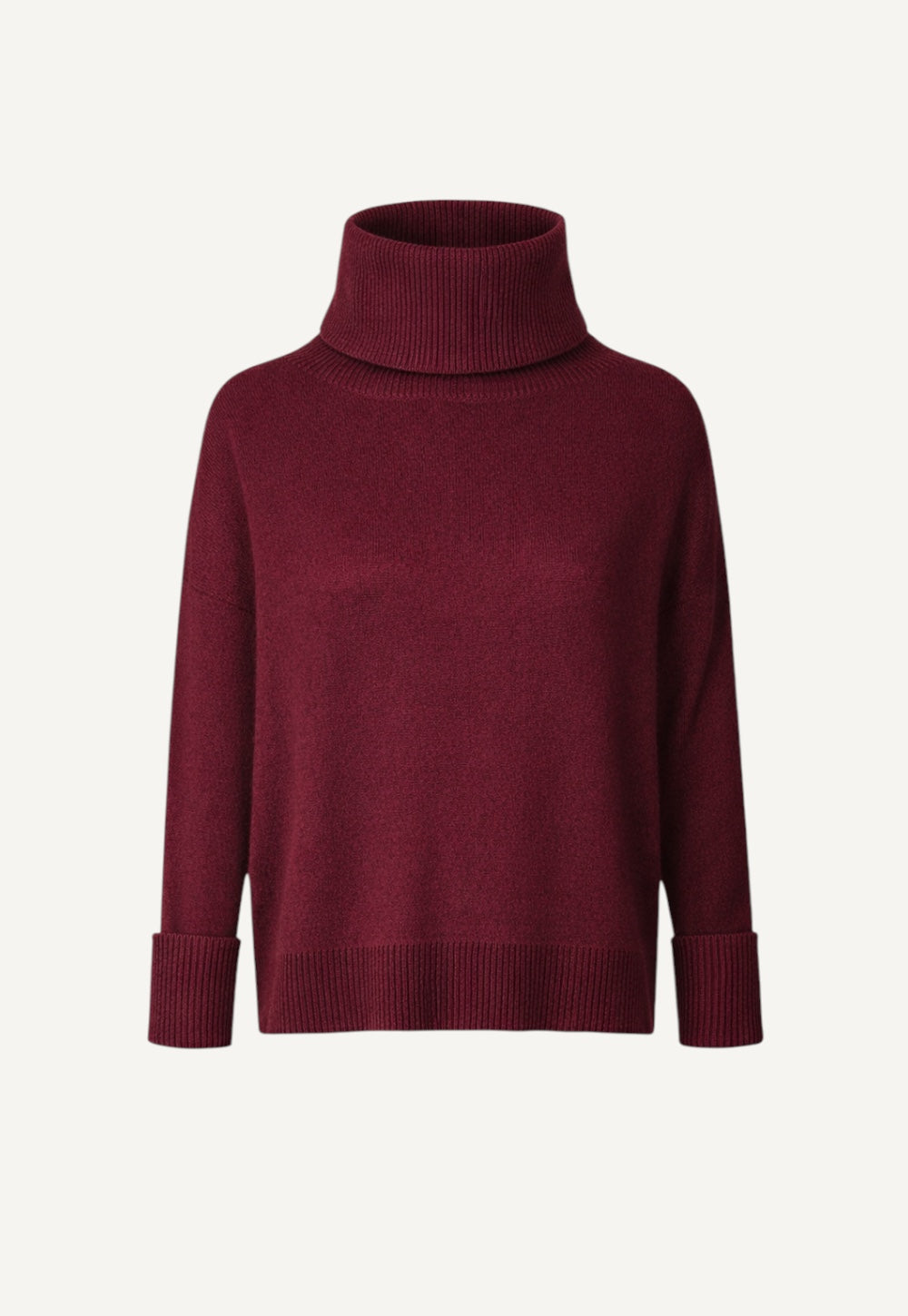 Cashmere turtleneck sweater in shiraz with seamless construction and soft finish